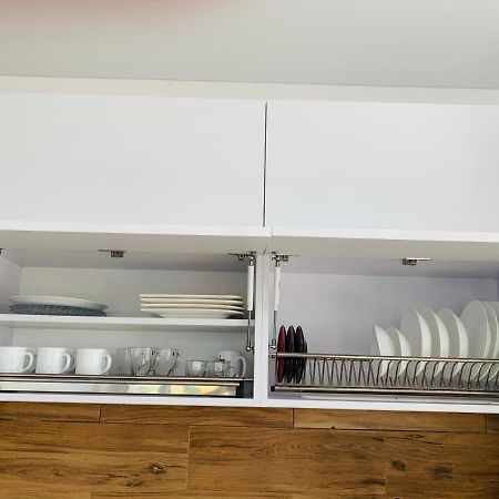 New 3 Rooms Apartment Near The Metro Station Kijów Zewnętrze zdjęcie