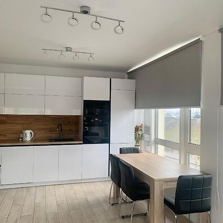New 3 Rooms Apartment Near The Metro Station Kijów Zewnętrze zdjęcie