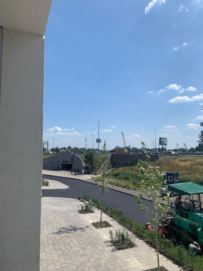 New 3 Rooms Apartment Near The Metro Station Kijów Zewnętrze zdjęcie