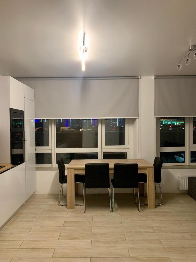 New 3 Rooms Apartment Near The Metro Station Kijów Zewnętrze zdjęcie