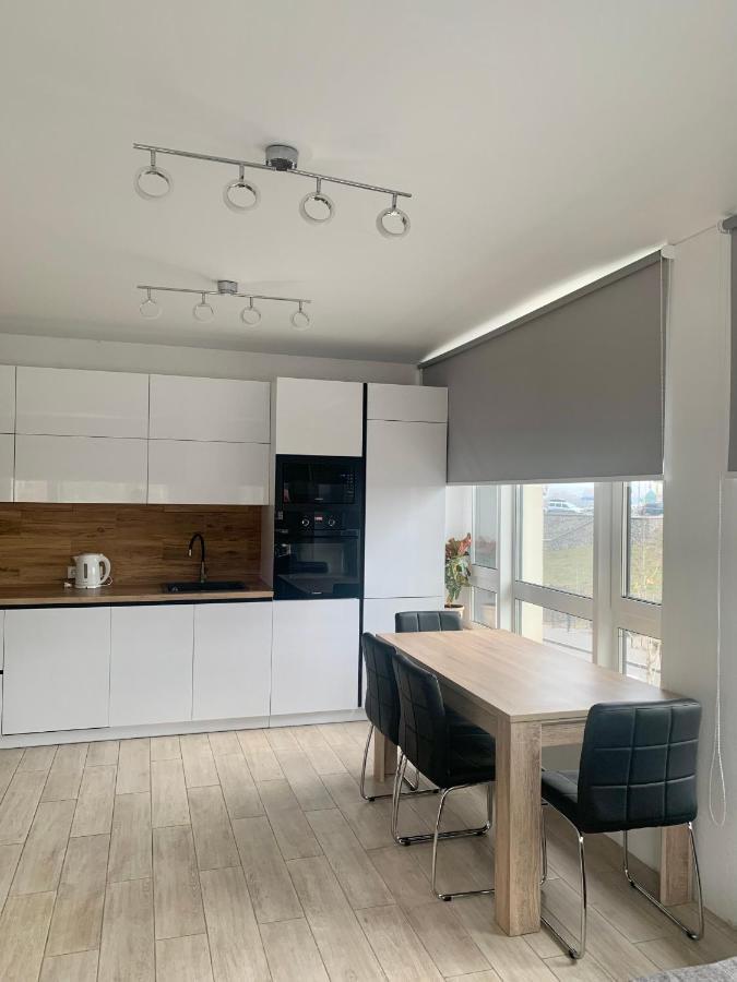 New 3 Rooms Apartment Near The Metro Station Kijów Zewnętrze zdjęcie